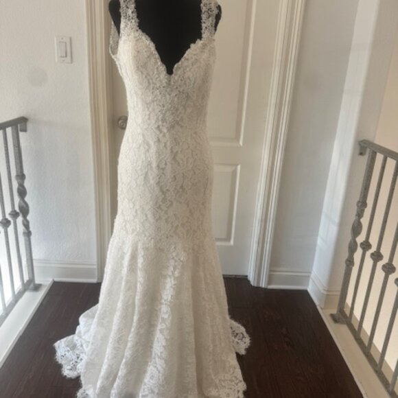 Couture Lace & Crystal Embellished Wedding Dress Women's Sz. 12 - Picture 2 of 16